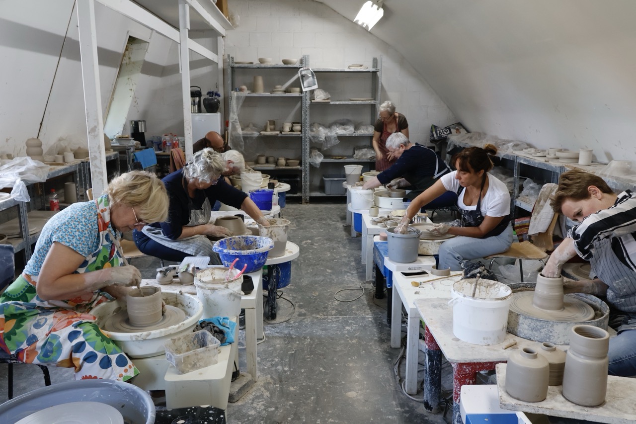 Studenten werken tijdens een workshop